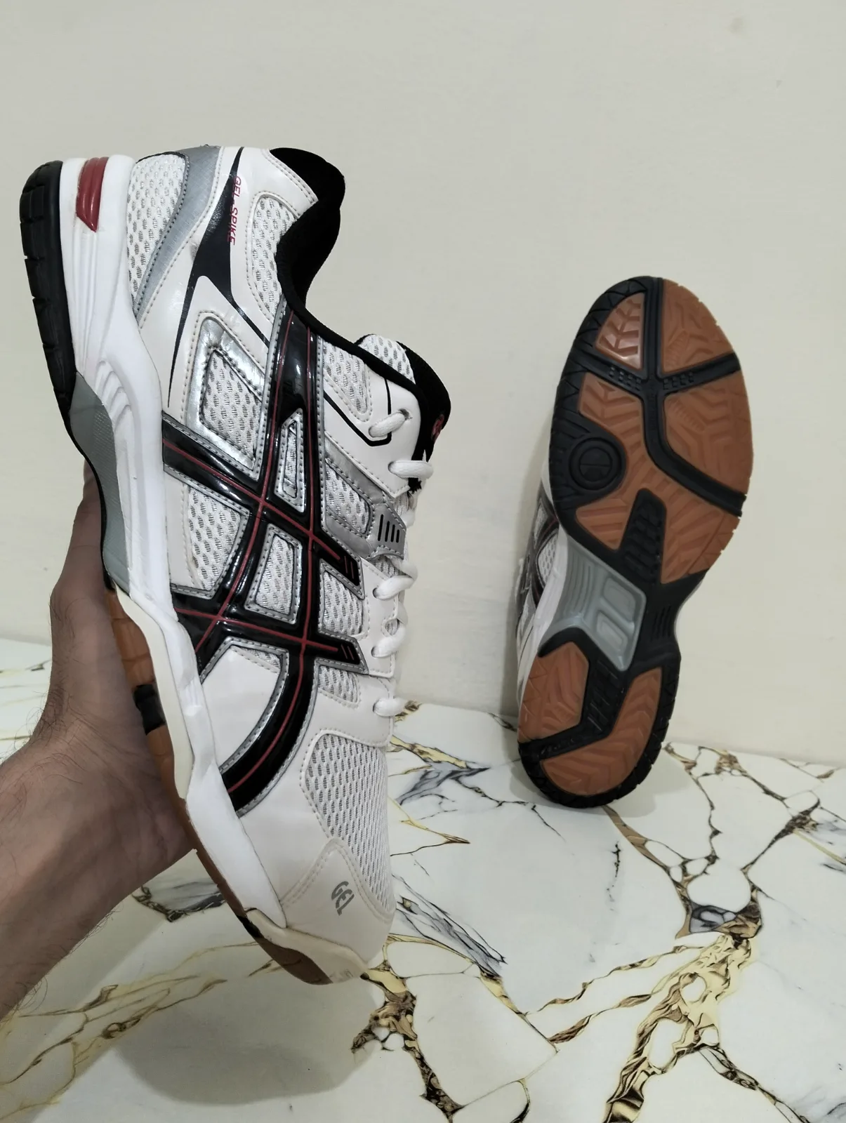 Asics Gel Spike 2 view 3