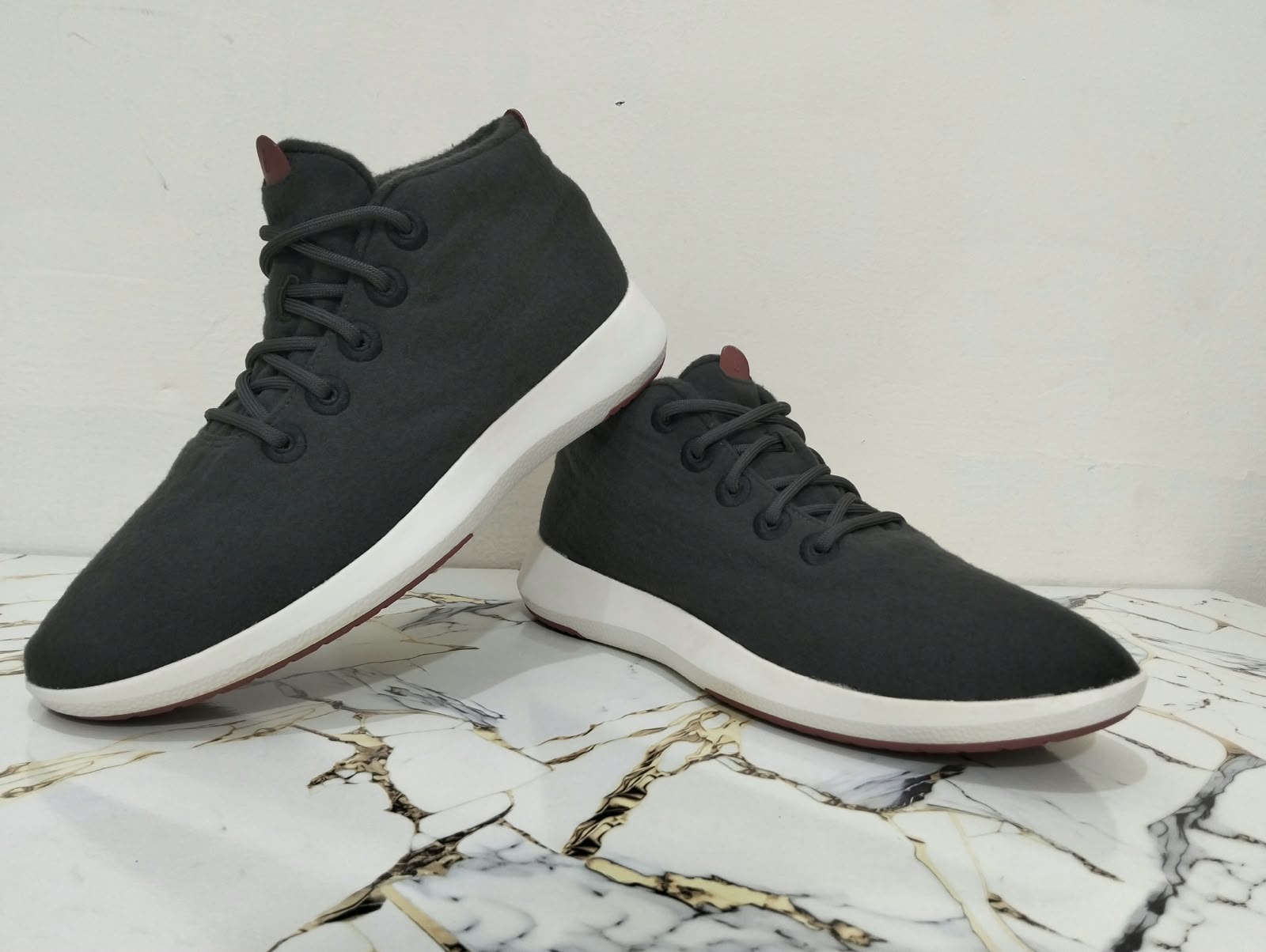 ALLBIRDS WOOL RUNNERS MID view 4