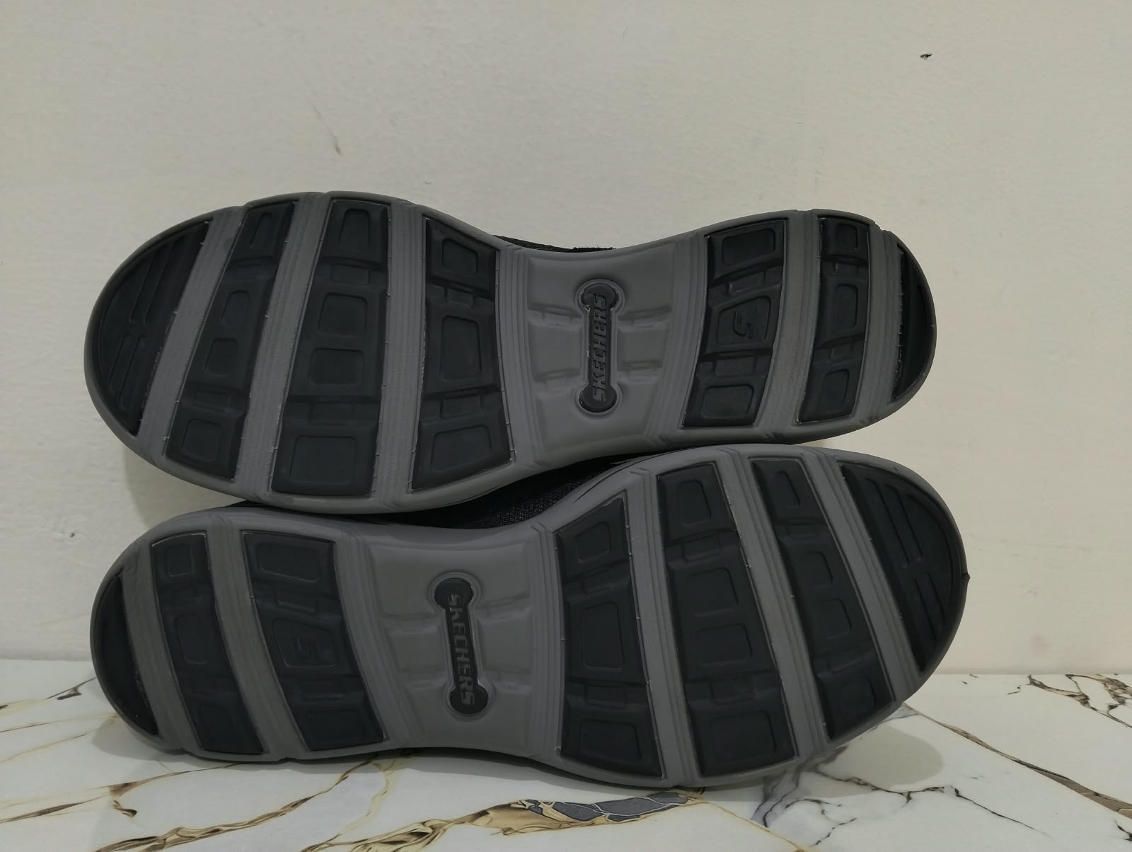 SKECHERS MENS SLIP ON   view 6