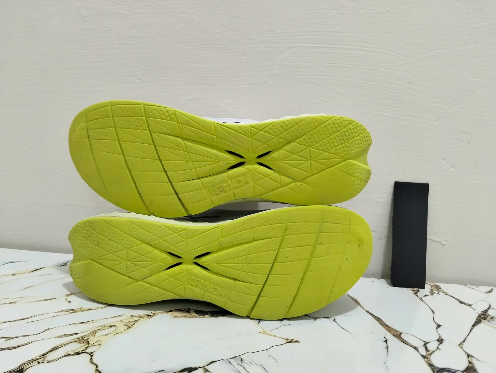 HOKA CARBON X2 view 3