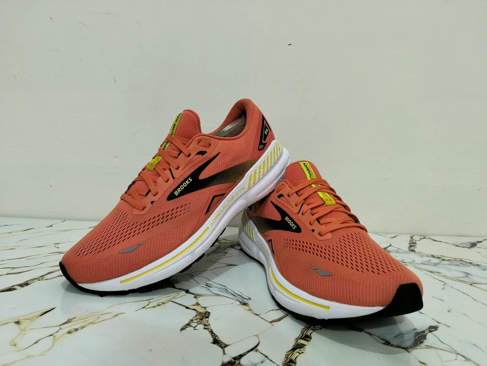 BROOKS ADRENALINE GTX 23 view 4