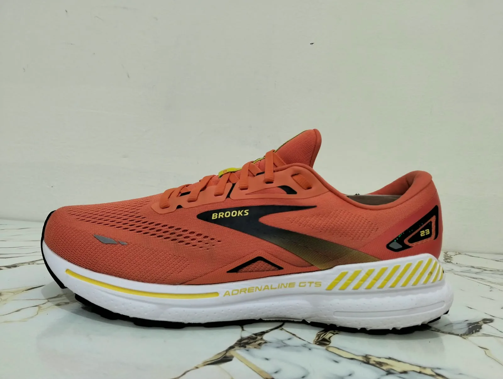 BROOKS ADRENALINE GTX 23