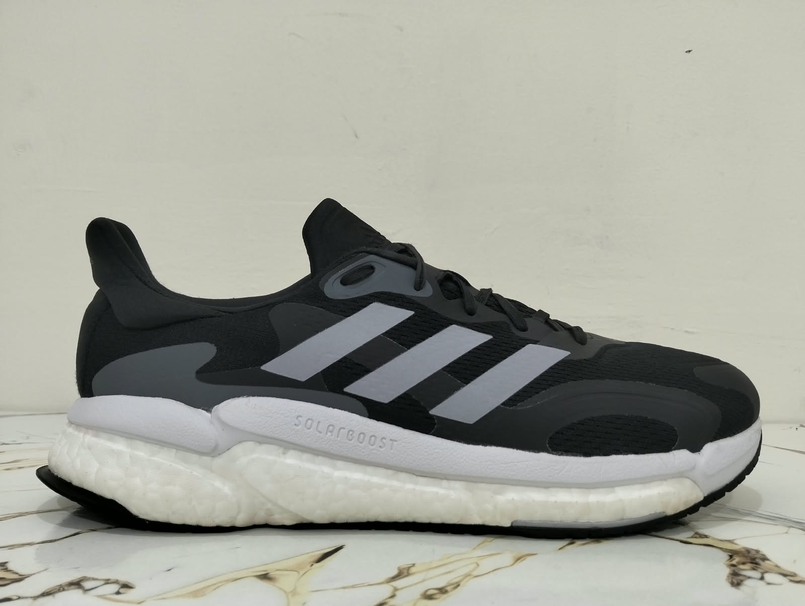 ADIDAS SOLAR BOOST 3