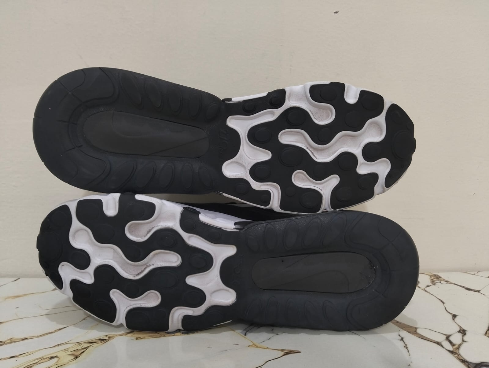 NIKE AIRMAX 270 REACT view 6