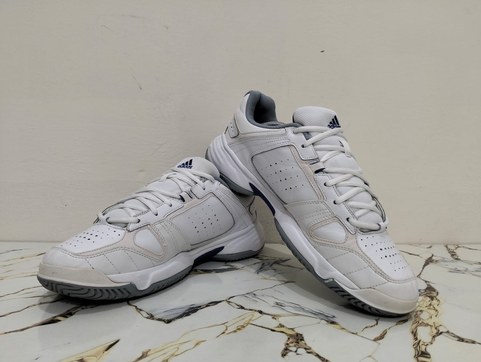 ADIDAS AMBITION LOGO 5 view 5