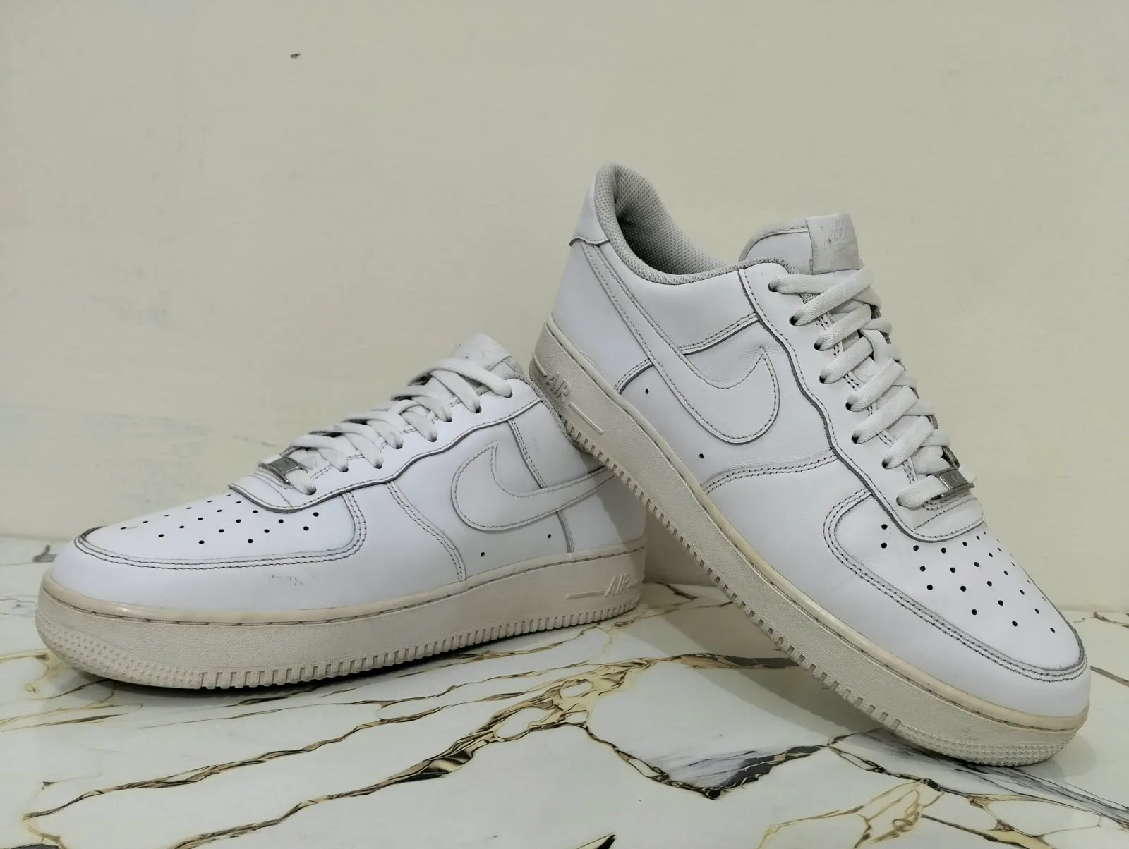 NIKE AIR FORCE 1 view 4