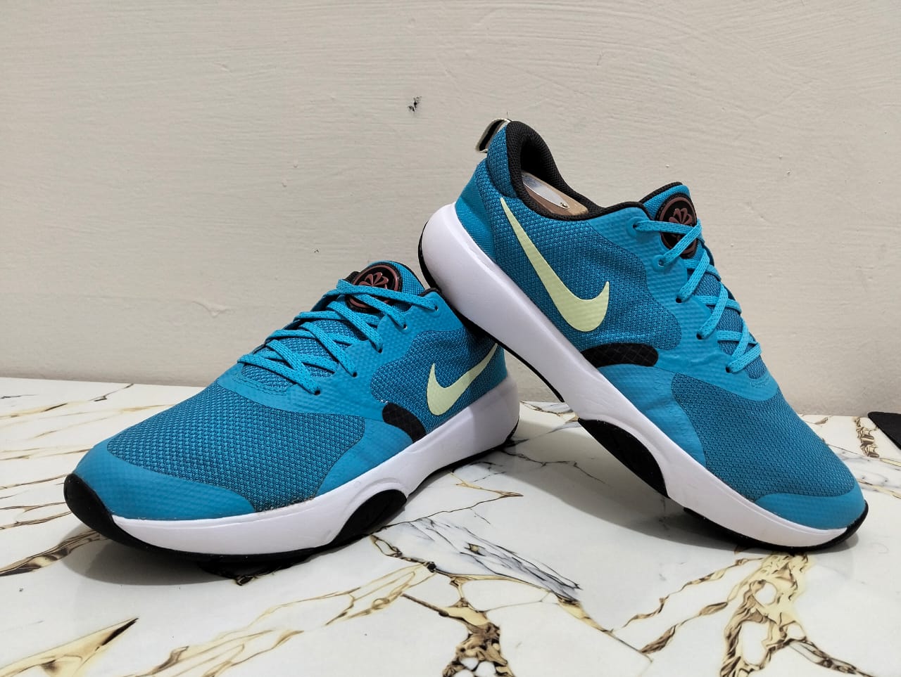 NIKE CITY REP TR view 3