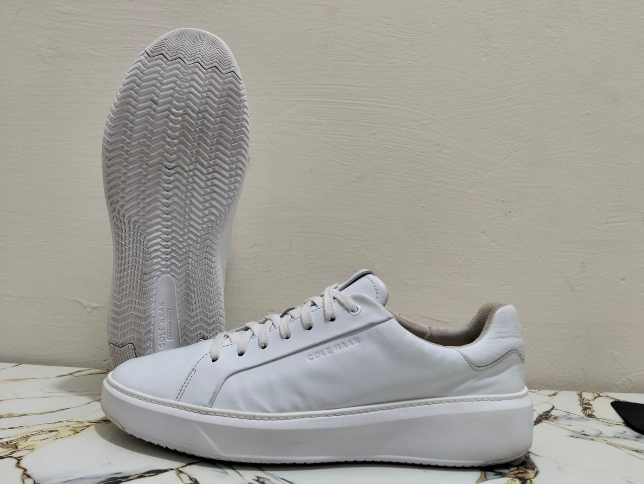 COLE HAAN SNEAKERS