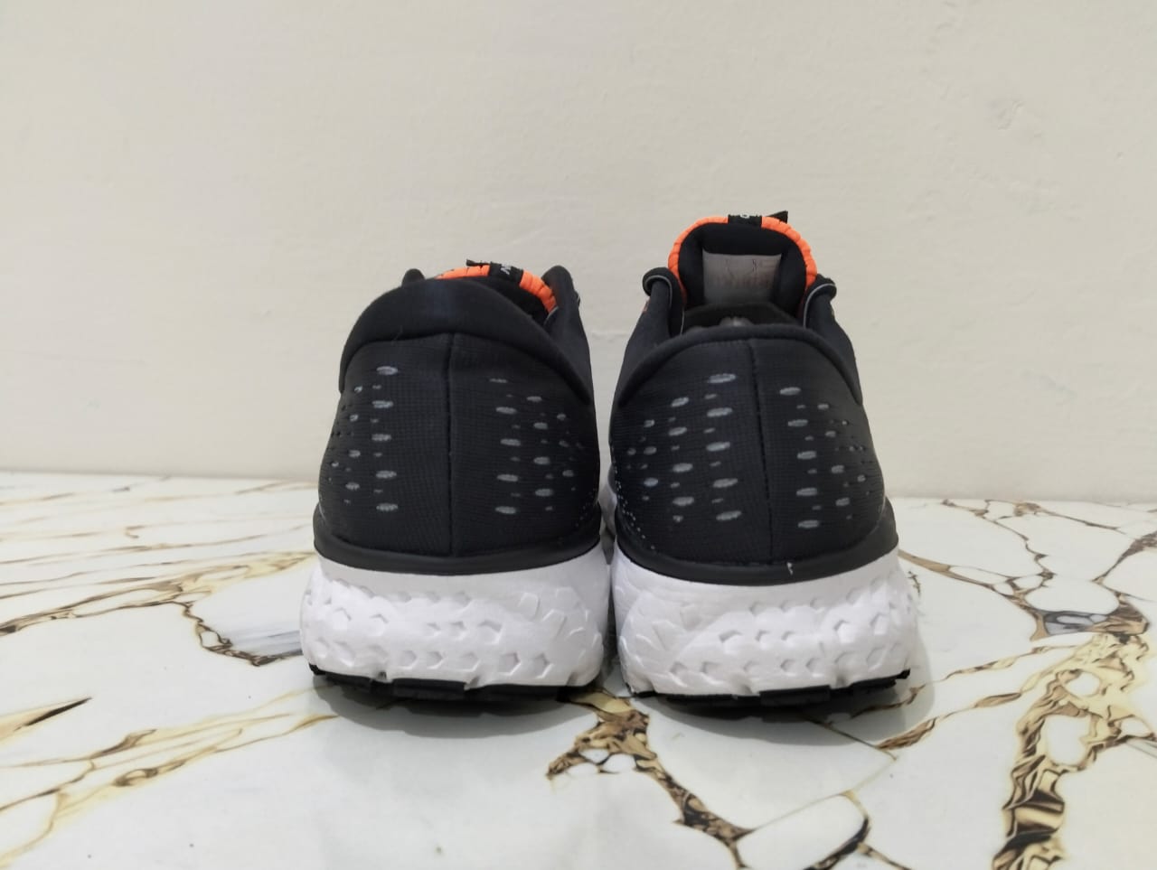 BROOKS GLYCRINE 16 view 6