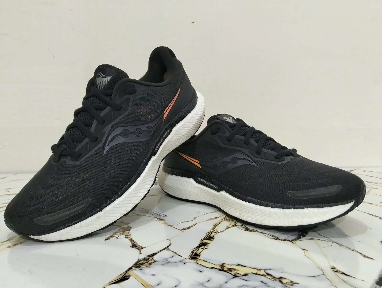 SAUCONY TRIUMPH 19 view 3