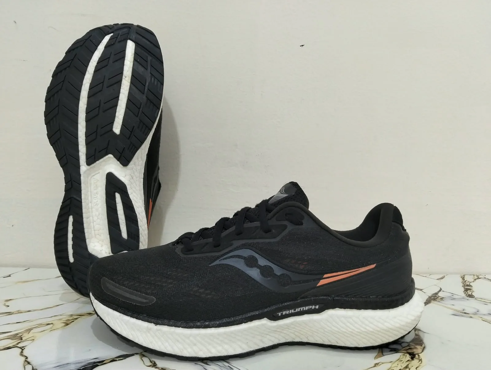 SAUCONY TRIUMPH 19 view 8