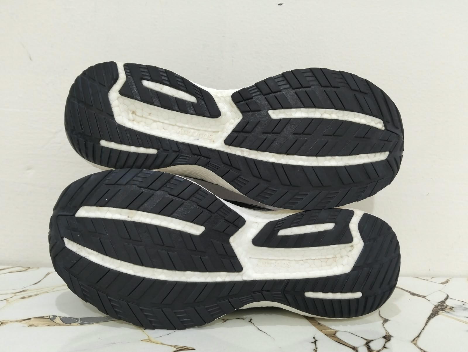 SAUCONY TRIUMPH 19 view 6