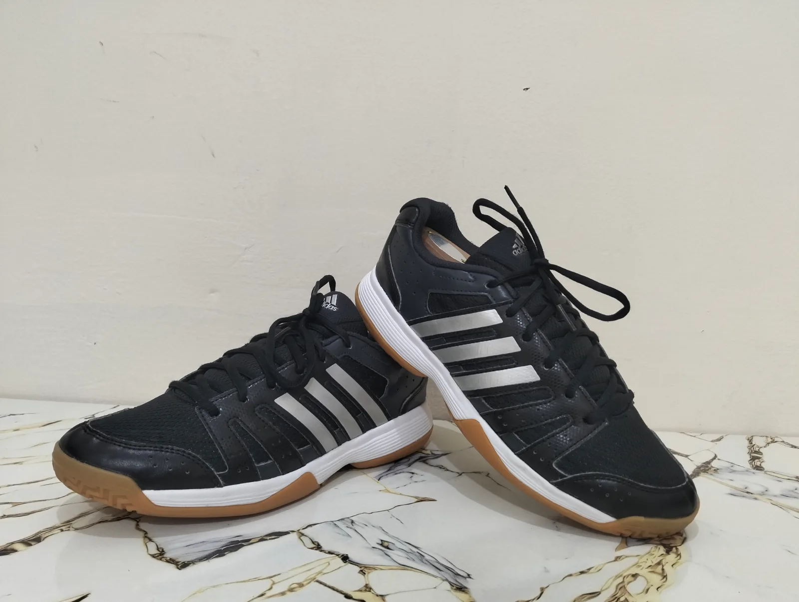 Adidas Ligra 3 indoor  view 3
