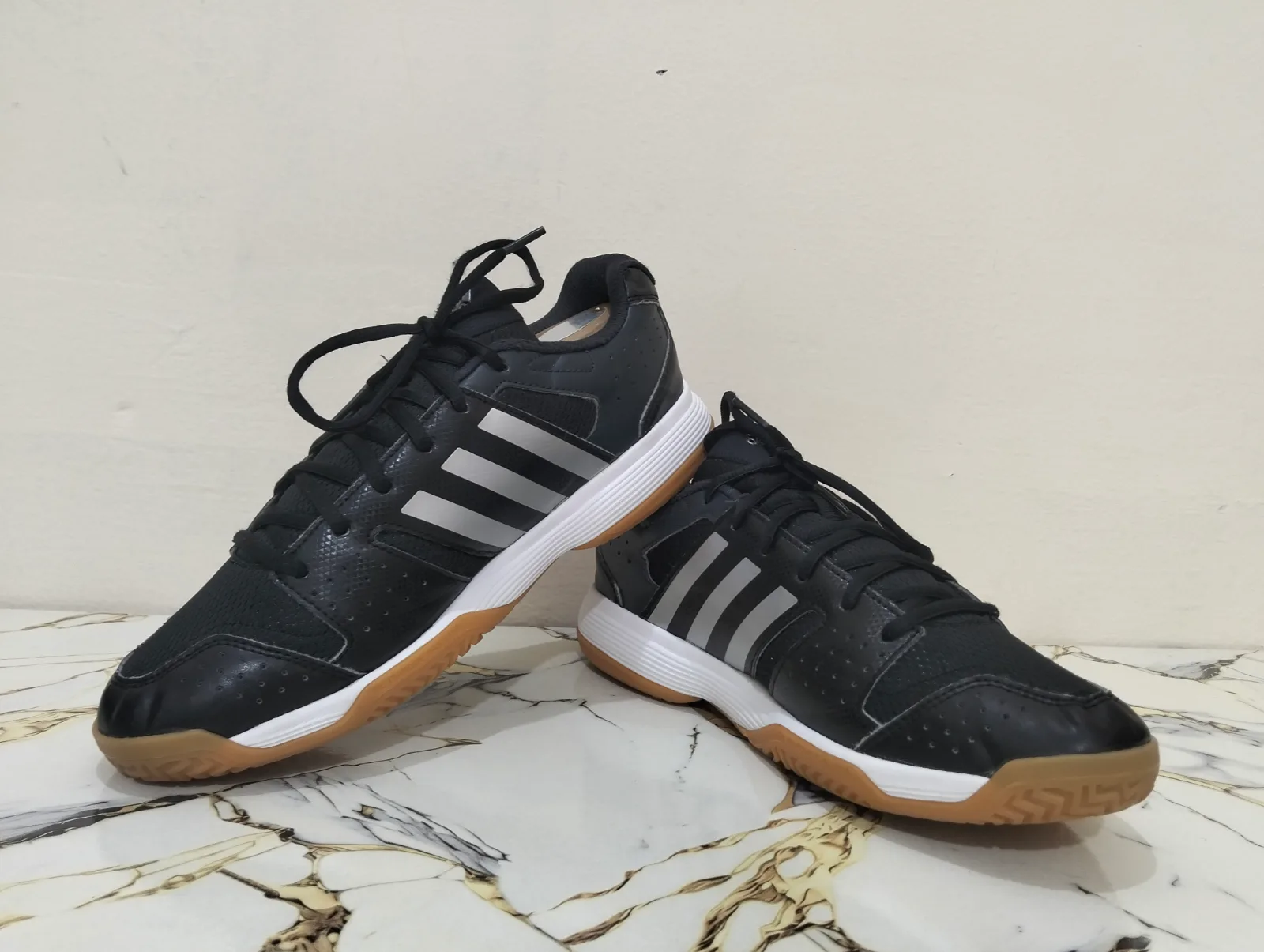 Adidas Ligra 3 indoor  view 4