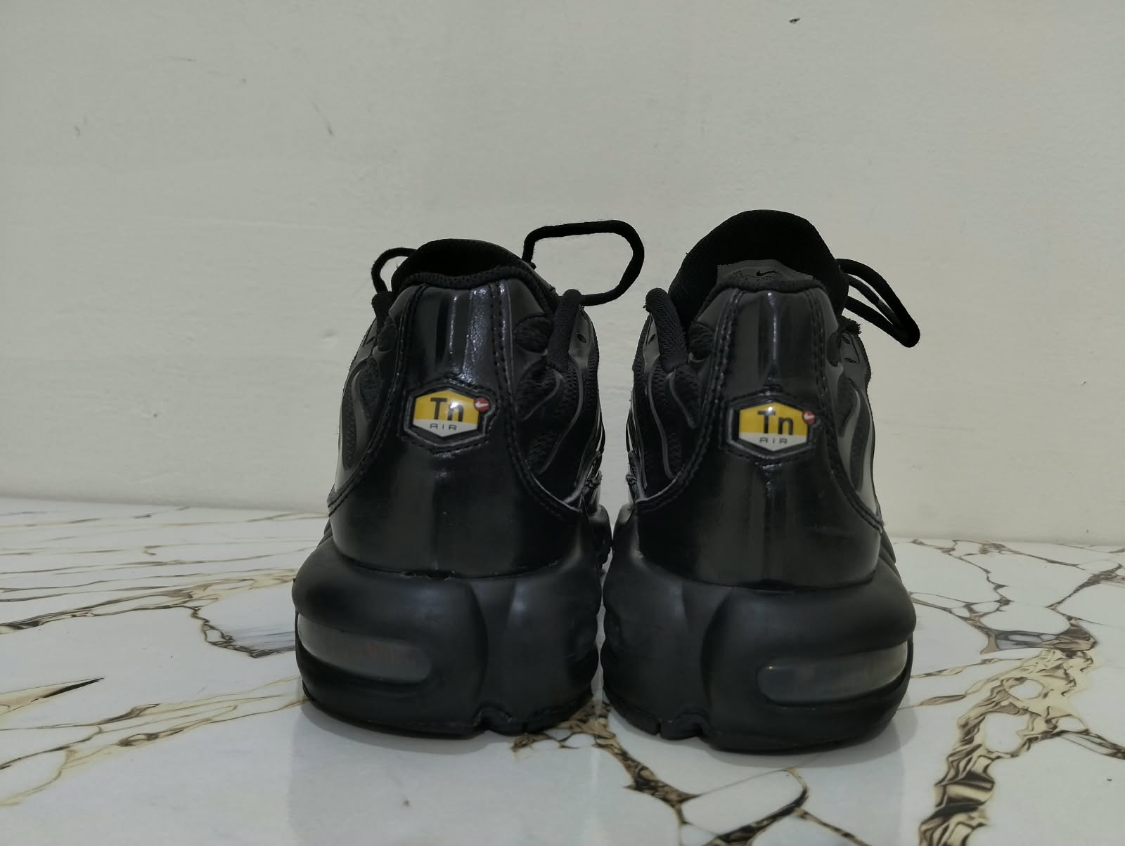 NIKE AIRMAX PLUS view 5