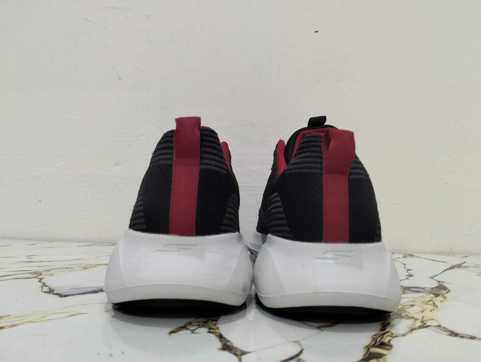 SKECHERS GO RUN VIS TECH view 4