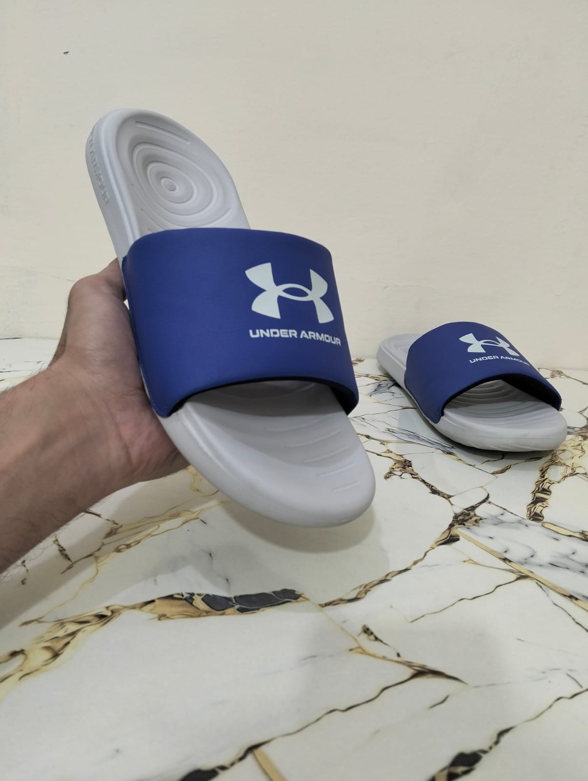 UNDER ARMOUR ANSAR FIT SLIDES