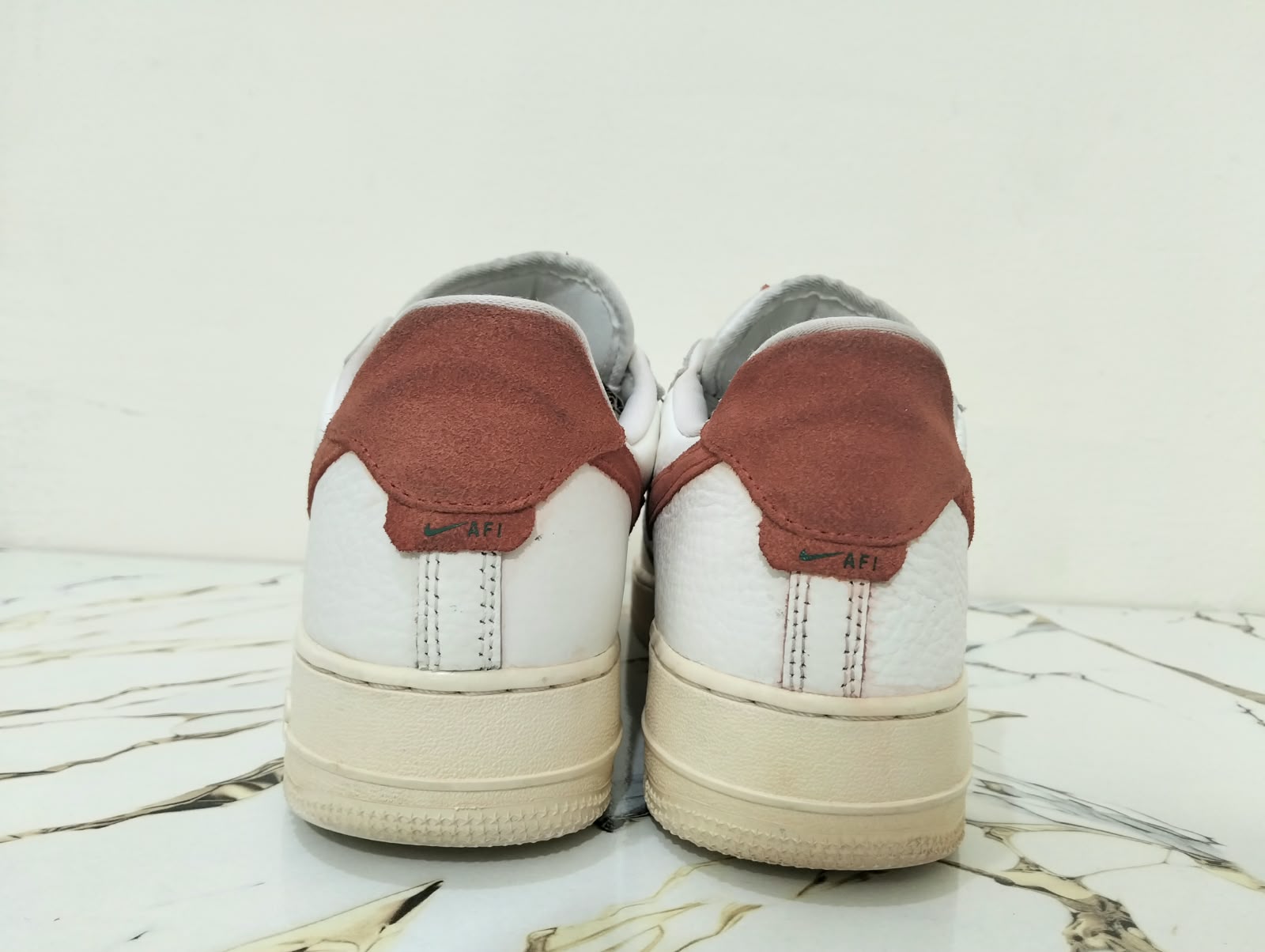 NIKE AIR FORCE 1 WHITE view 6