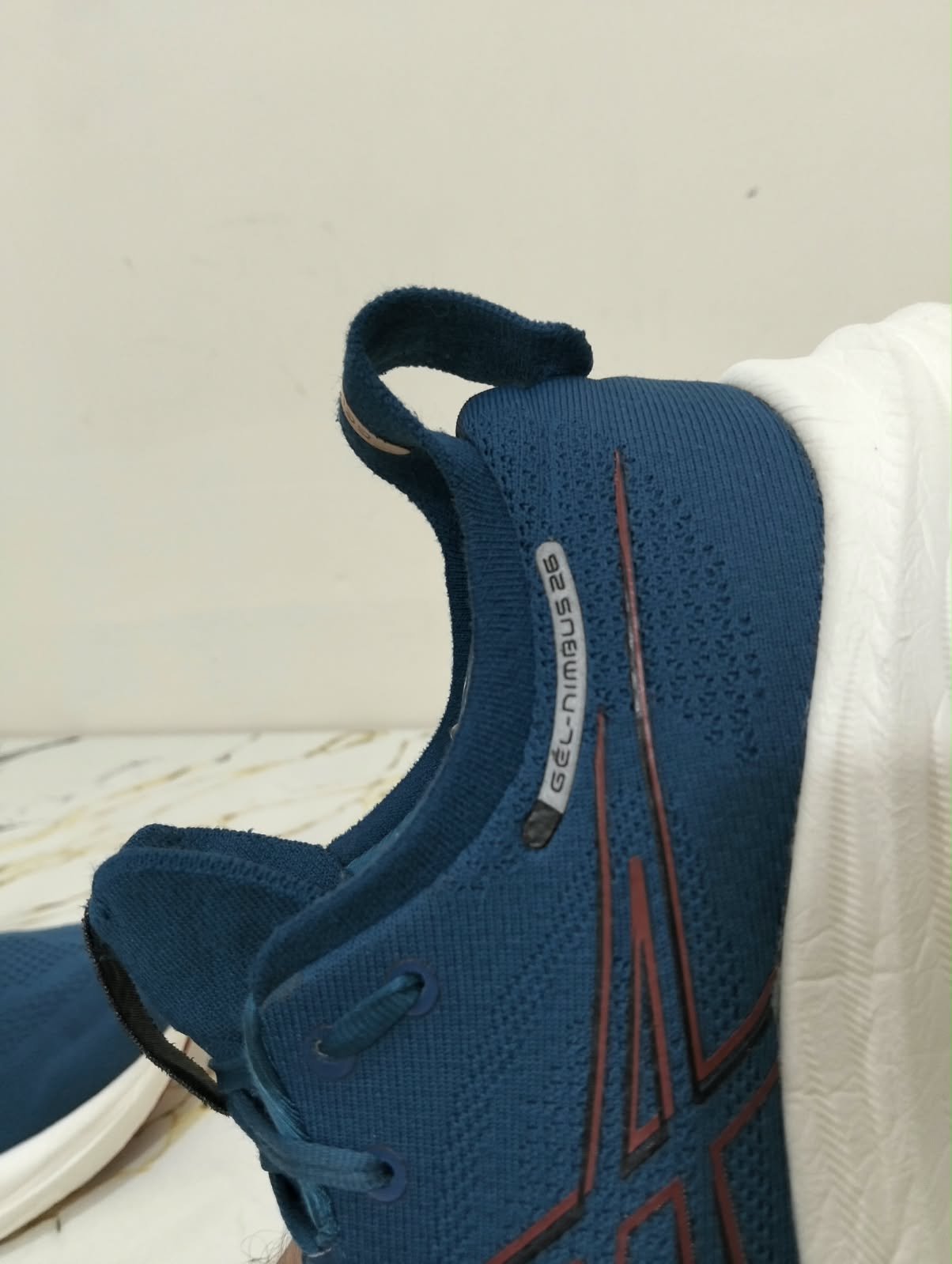 ASICS GEL NIMBUS 26 view 9