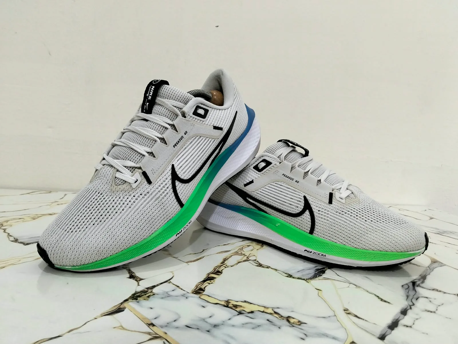 NIKE AIR ZOOM PEGASUS 40 view 9