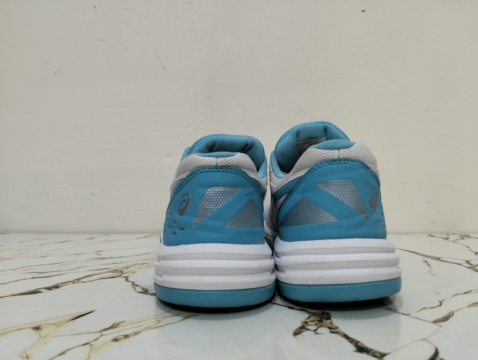 ASICS UPCOURT 4 view 4