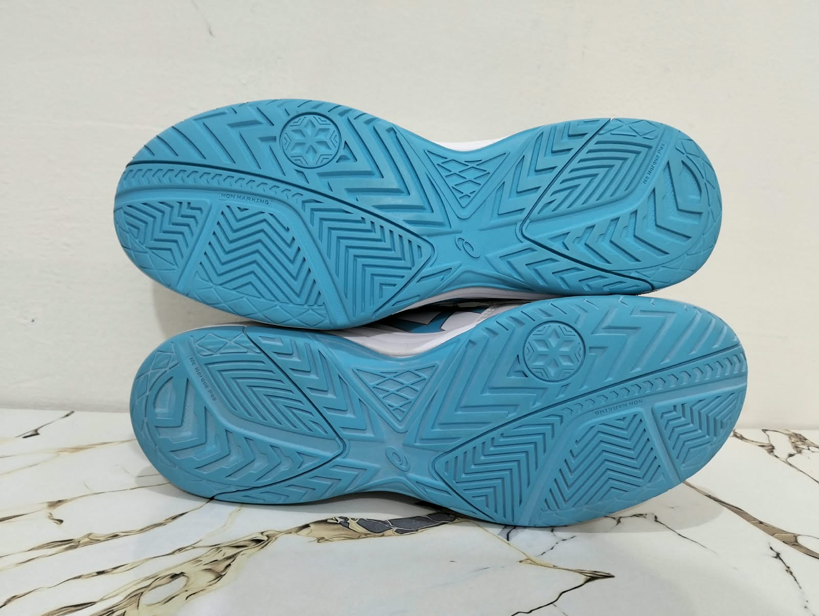 ASICS UPCOURT 4 view 8