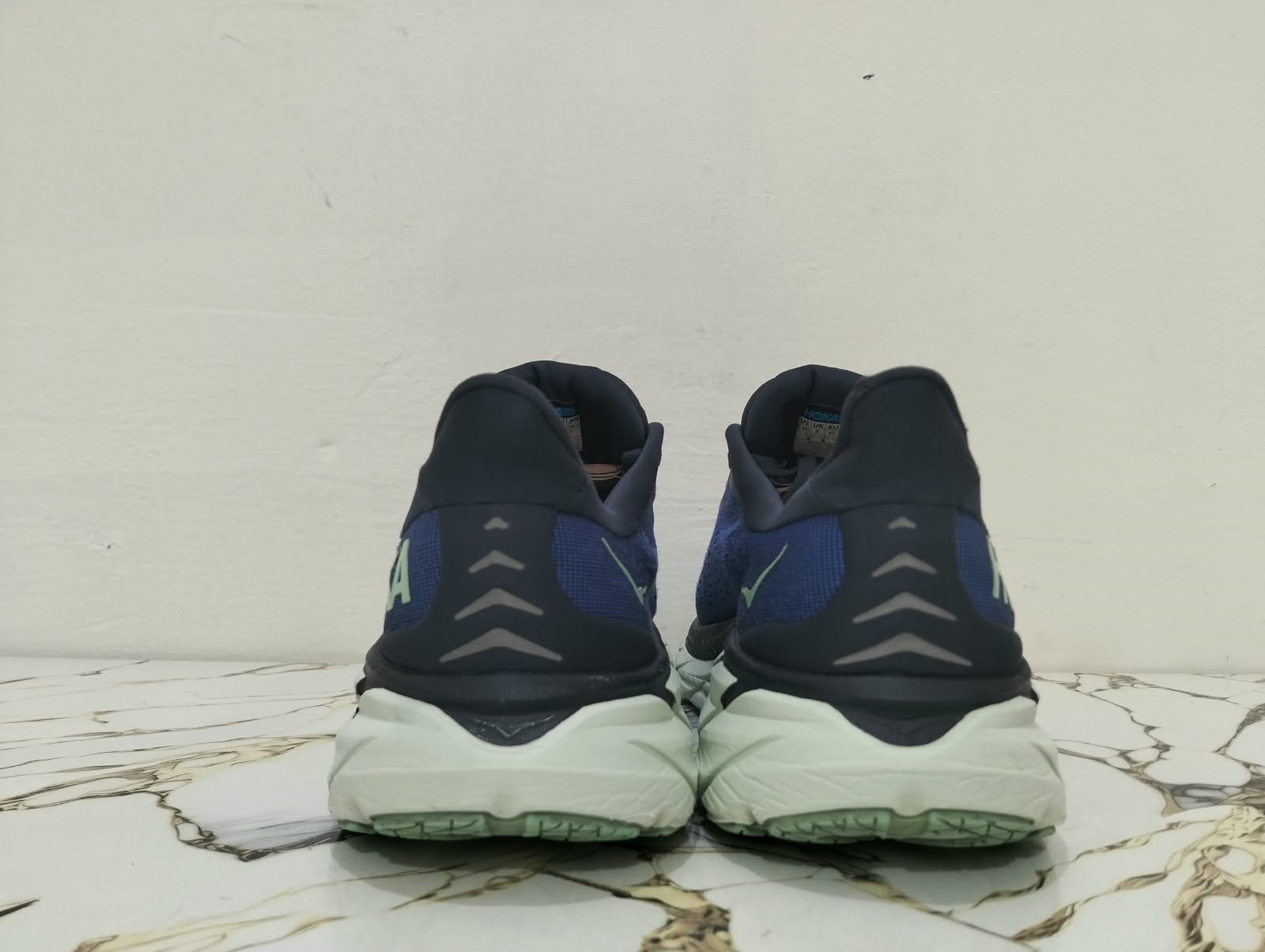HOKA CLIFTON 8 view 5