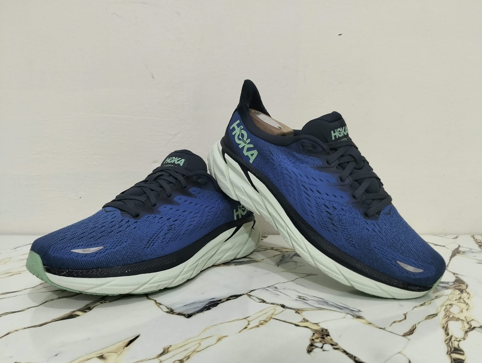 HOKA CLIFTON 8 view 9