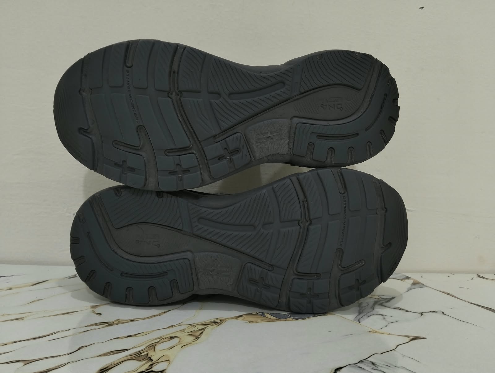 BROOKS ADRENALINE GTS 23 view 7