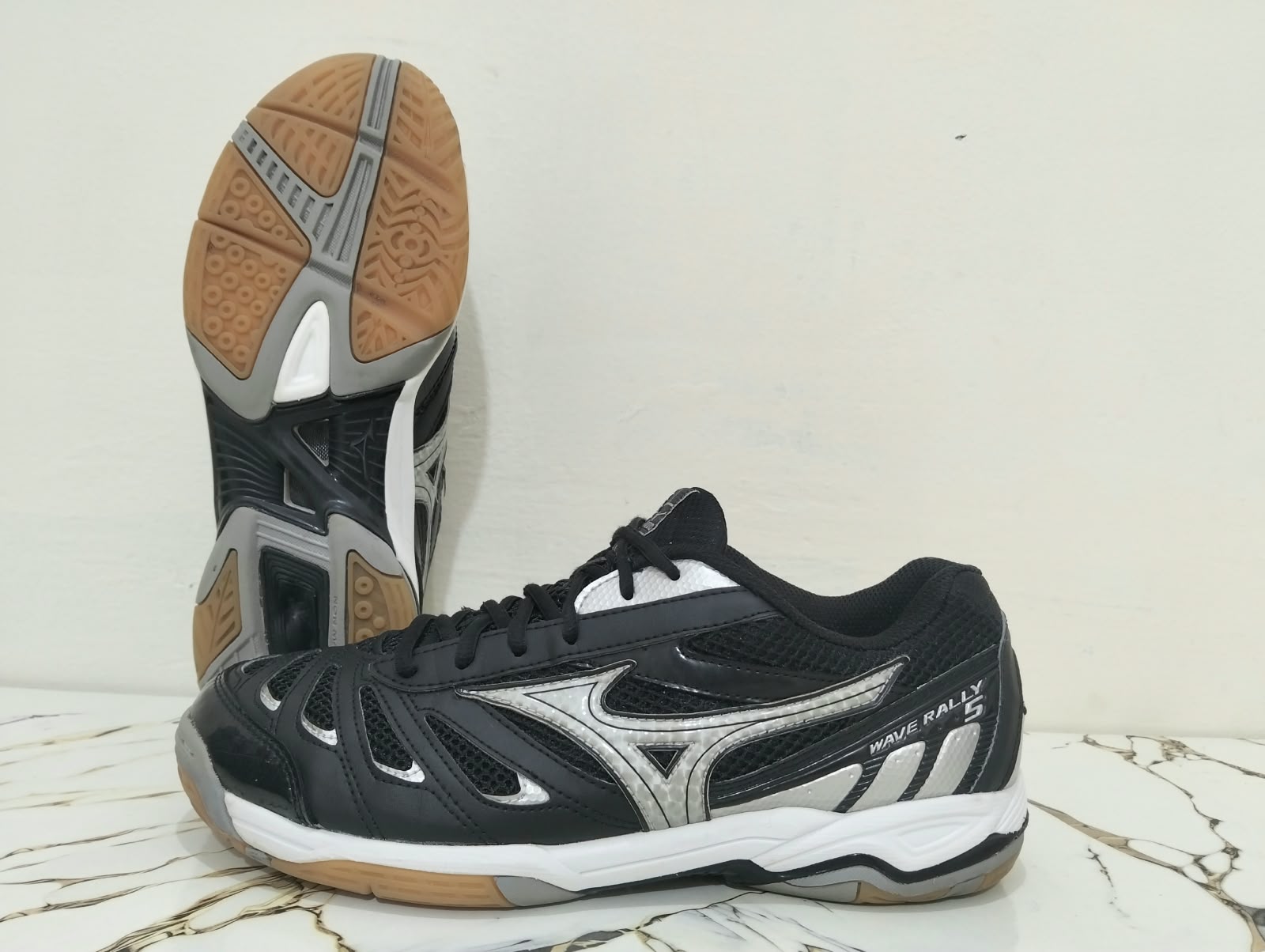 MIZUNO WAVE RALLY 5