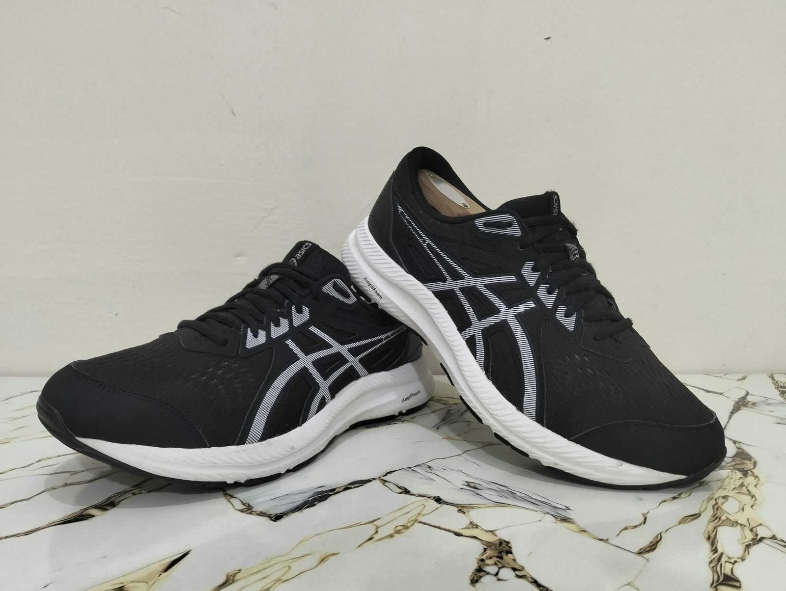 ASICS GEL CONTEND 8 view 4