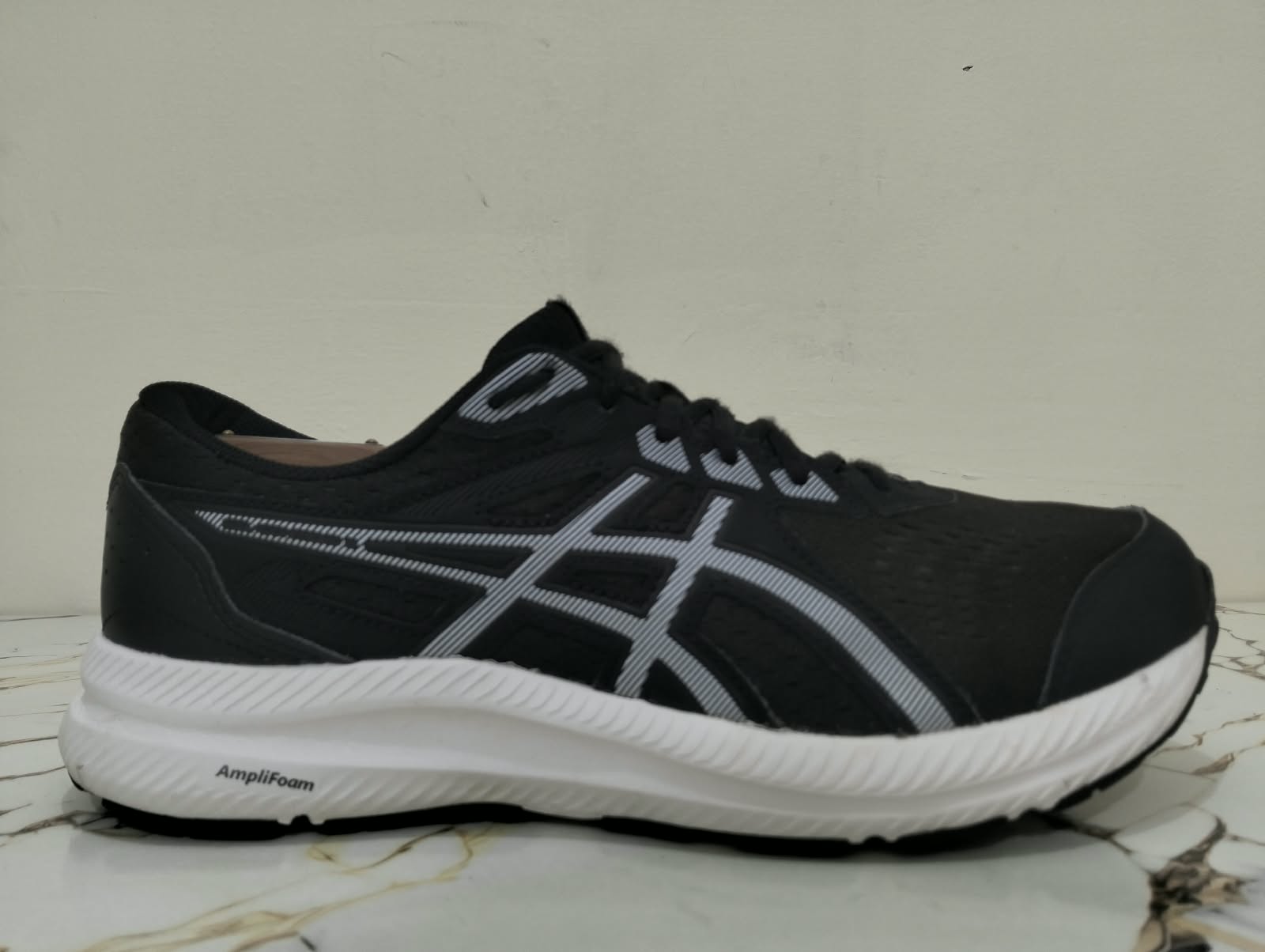 ASICS GEL CONTEND 8