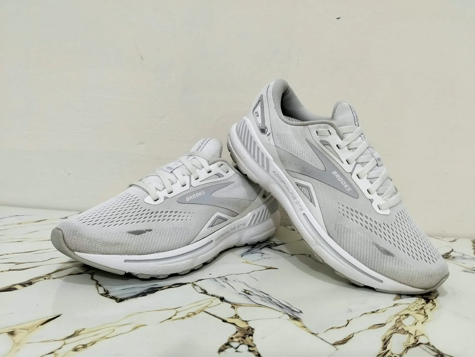 BROOKS ADRENALINE GTS 23 WHITE view 9