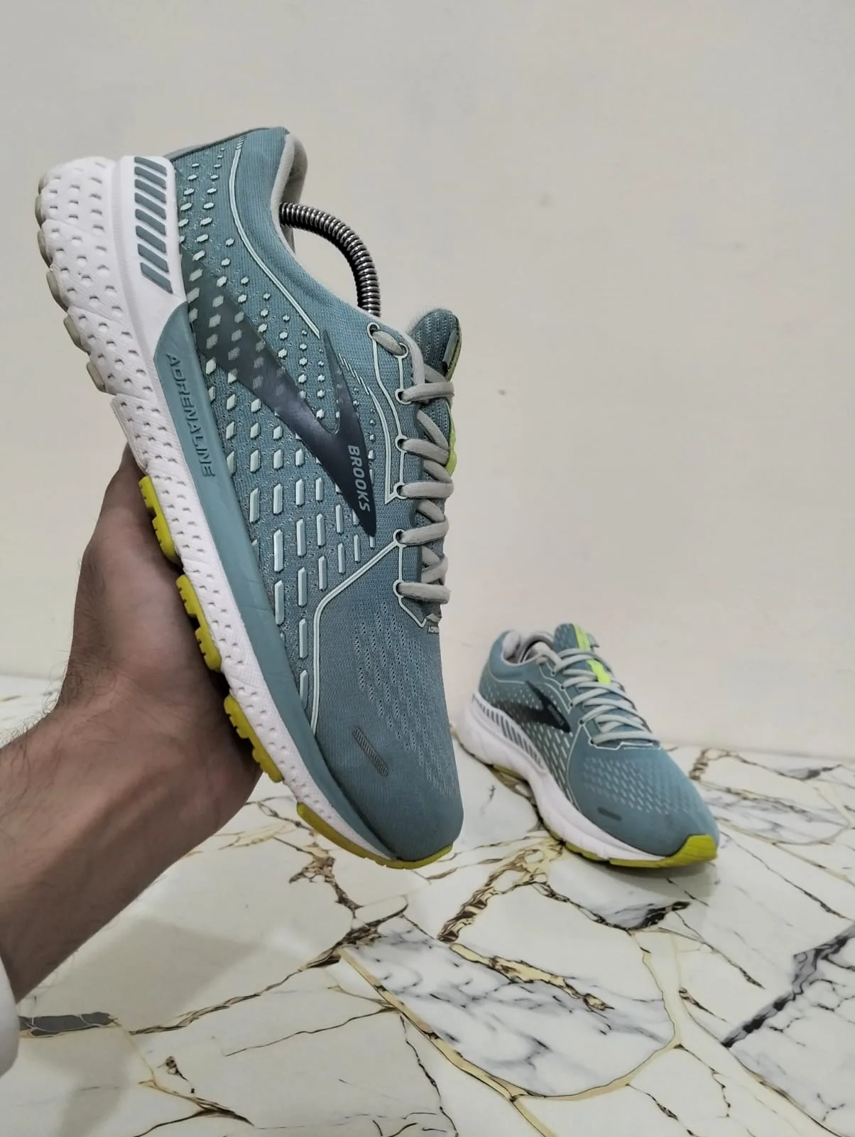 BROOKS ADRENALINE GTS 21 view 3