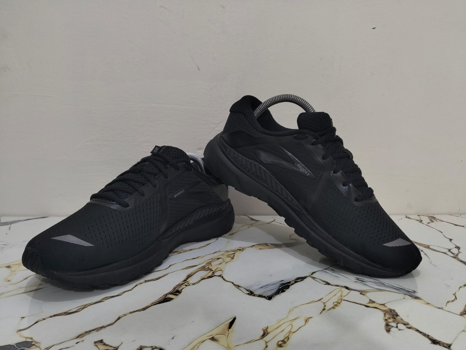 BROOKS ADRENALINE GTS 20 view 8