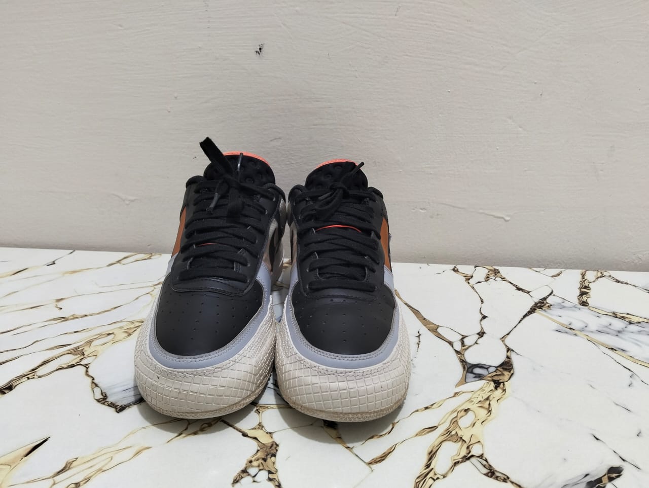 NIKE AIRFOCE 1 HYPER CRIMSON view 7