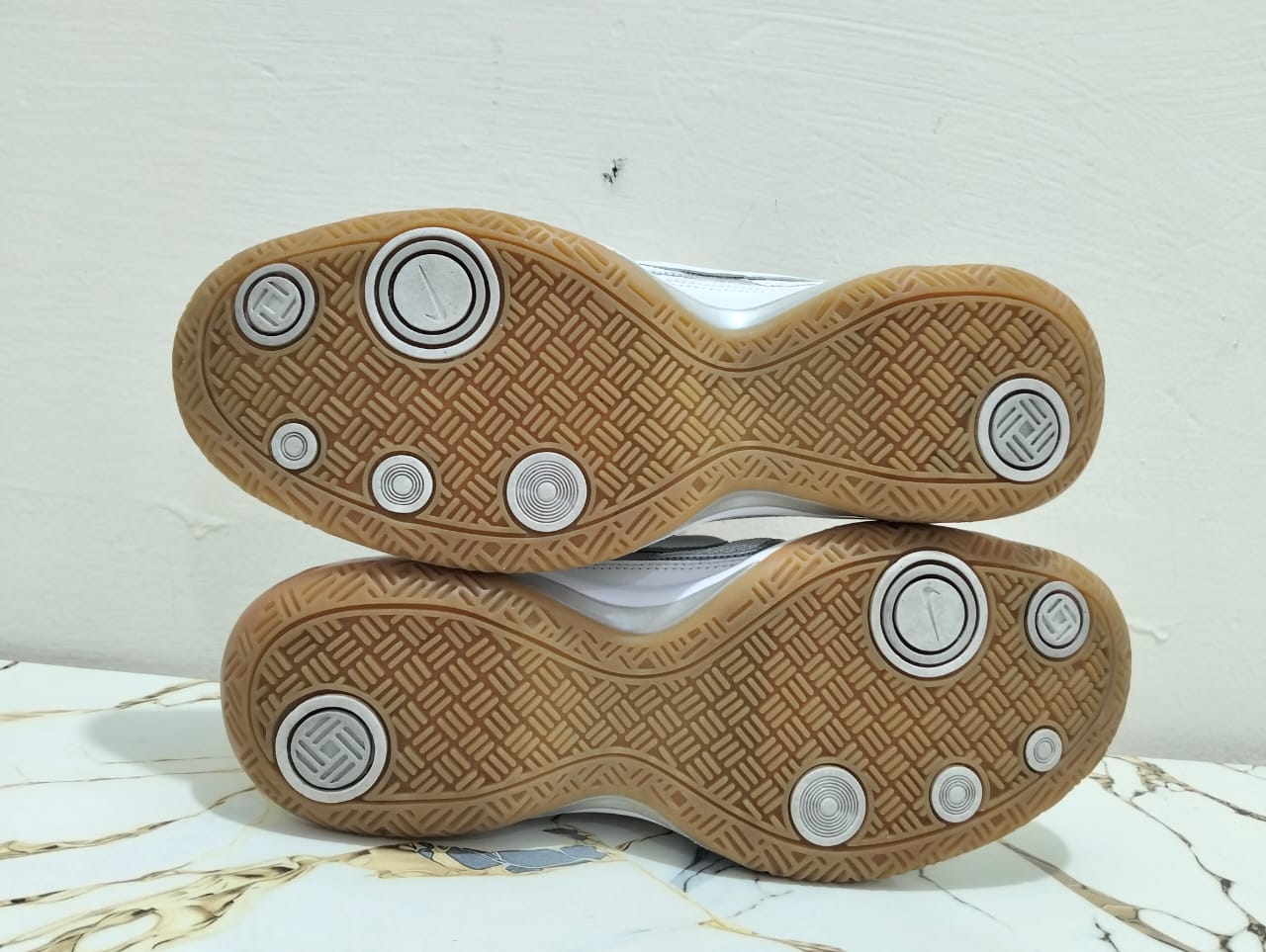 NIKE COURT MC 7 view 6