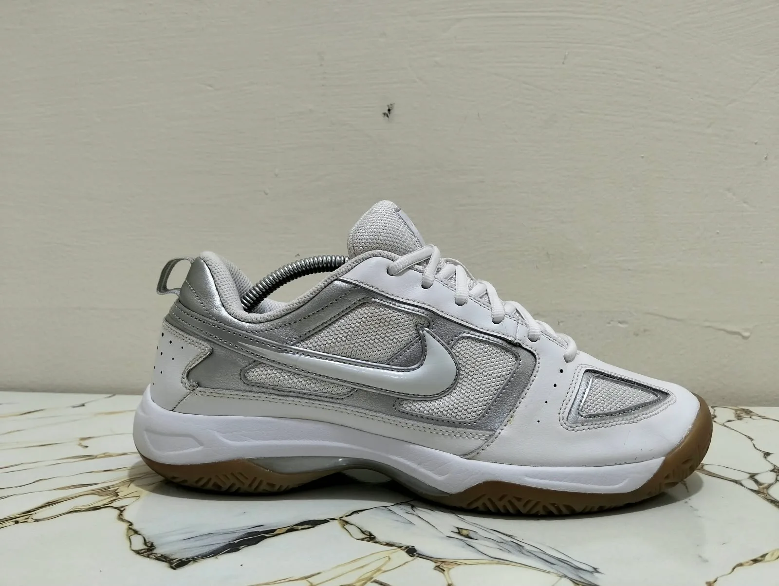 NIKE COURT MC 7