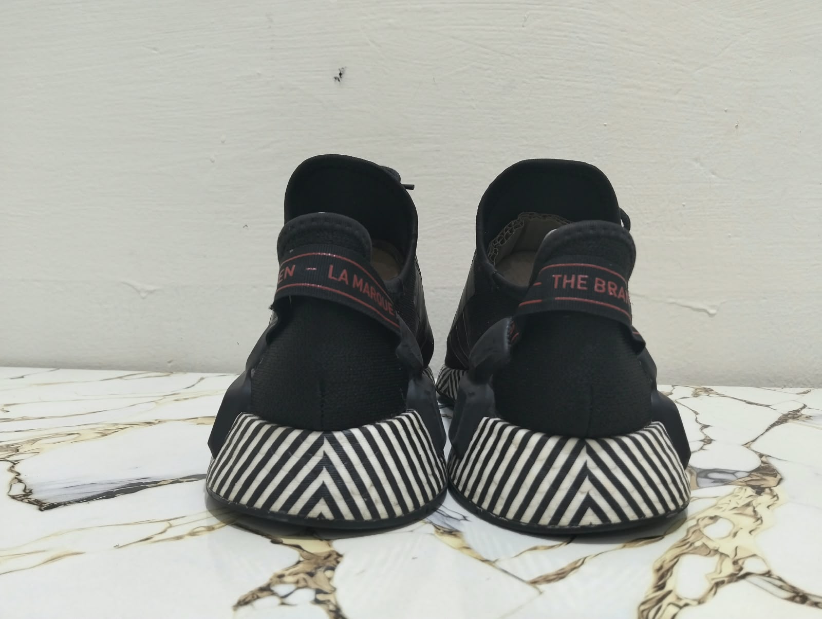 ADIDAS NMD R1 view 5