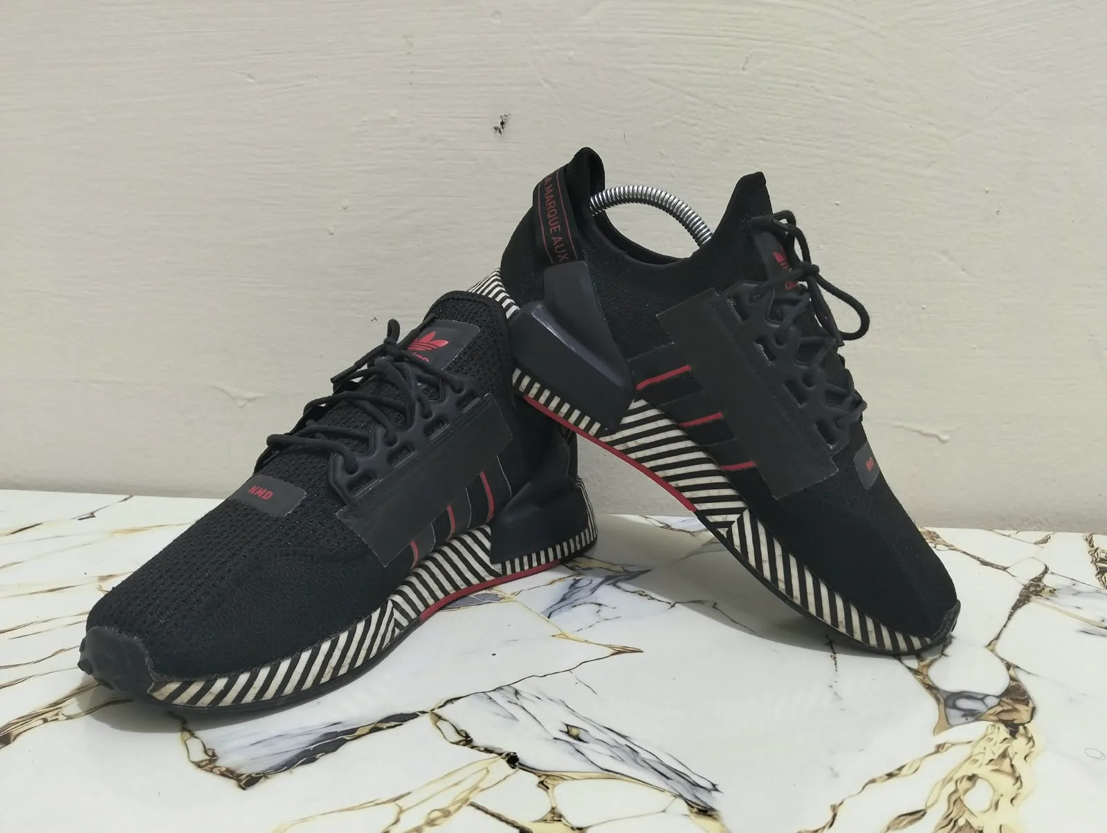 ADIDAS NMD R1 view 7