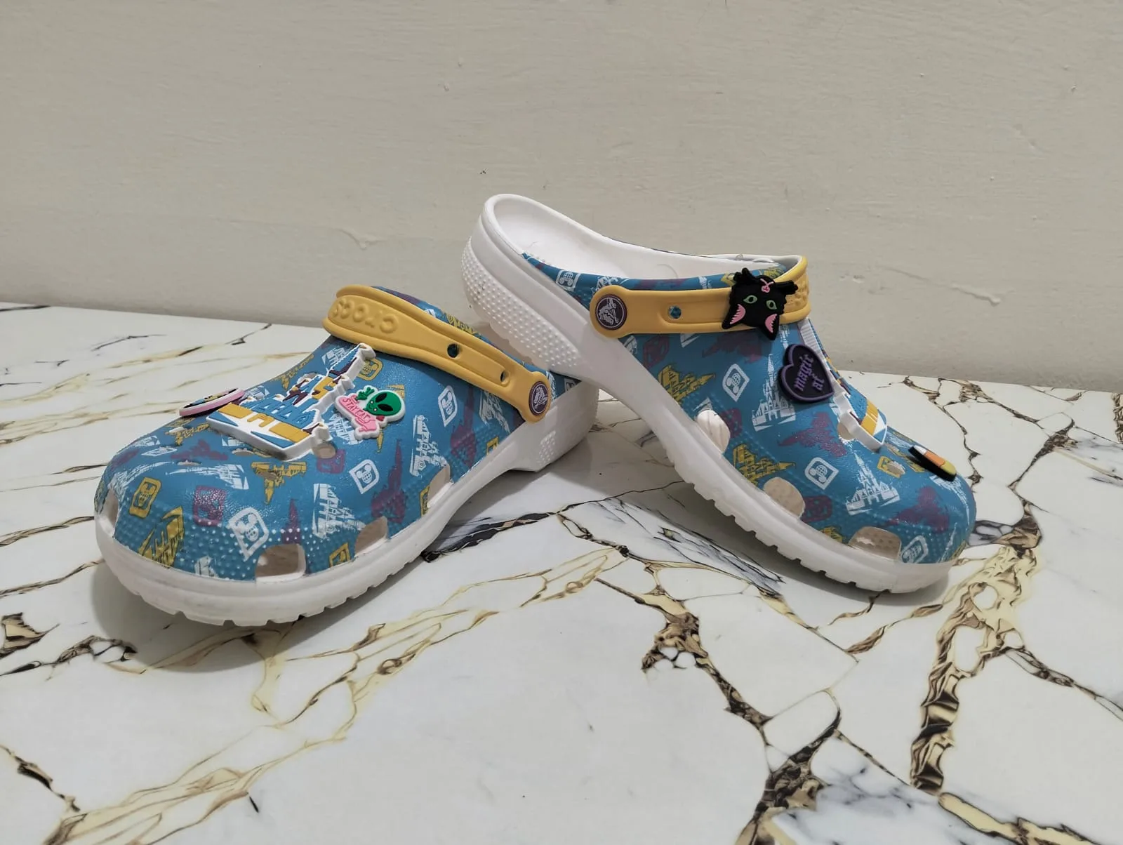 CROCS DISNEY CINDERELLA CASTLE CLOGS view 3