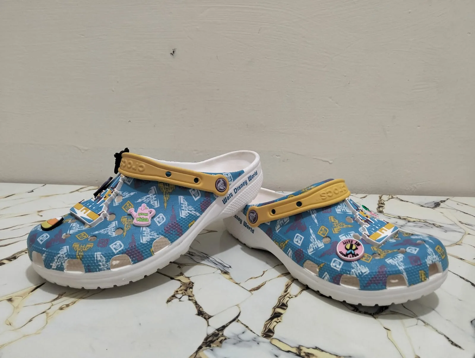 CROCS DISNEY CINDERELLA CASTLE CLOGS view 4