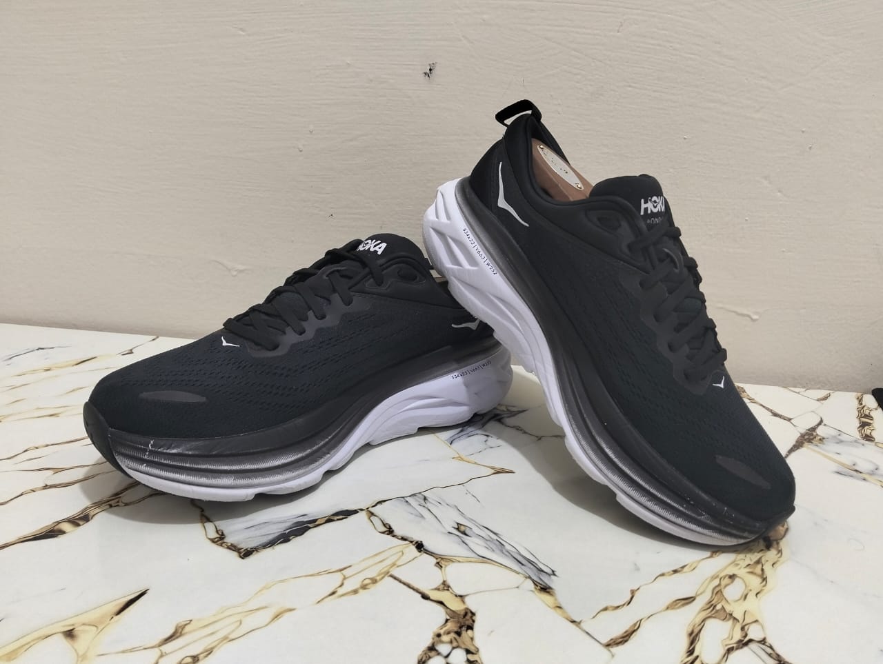 HOKA BONDI 8 view 5
