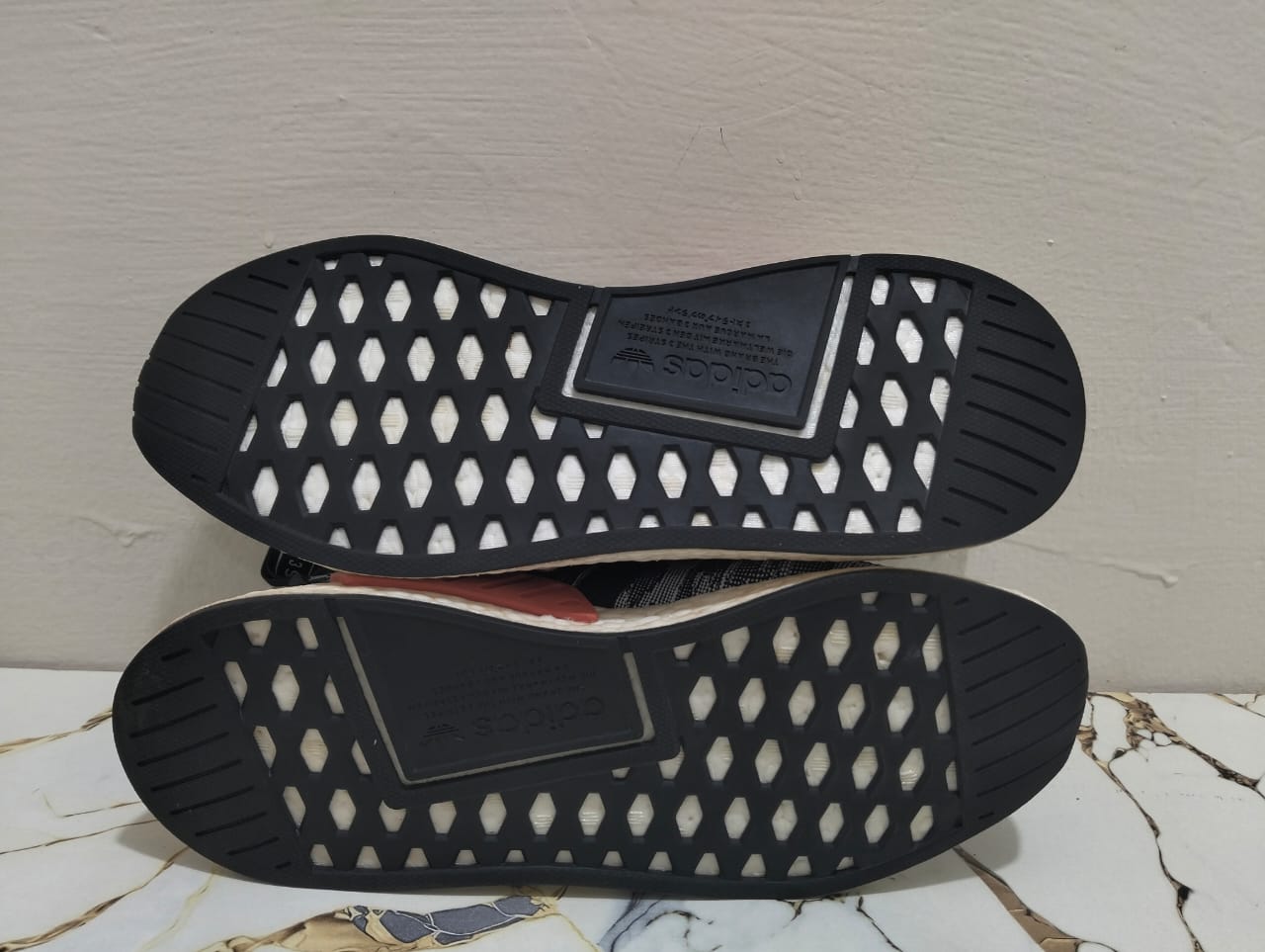 ADIDAS NMD R2 view 5