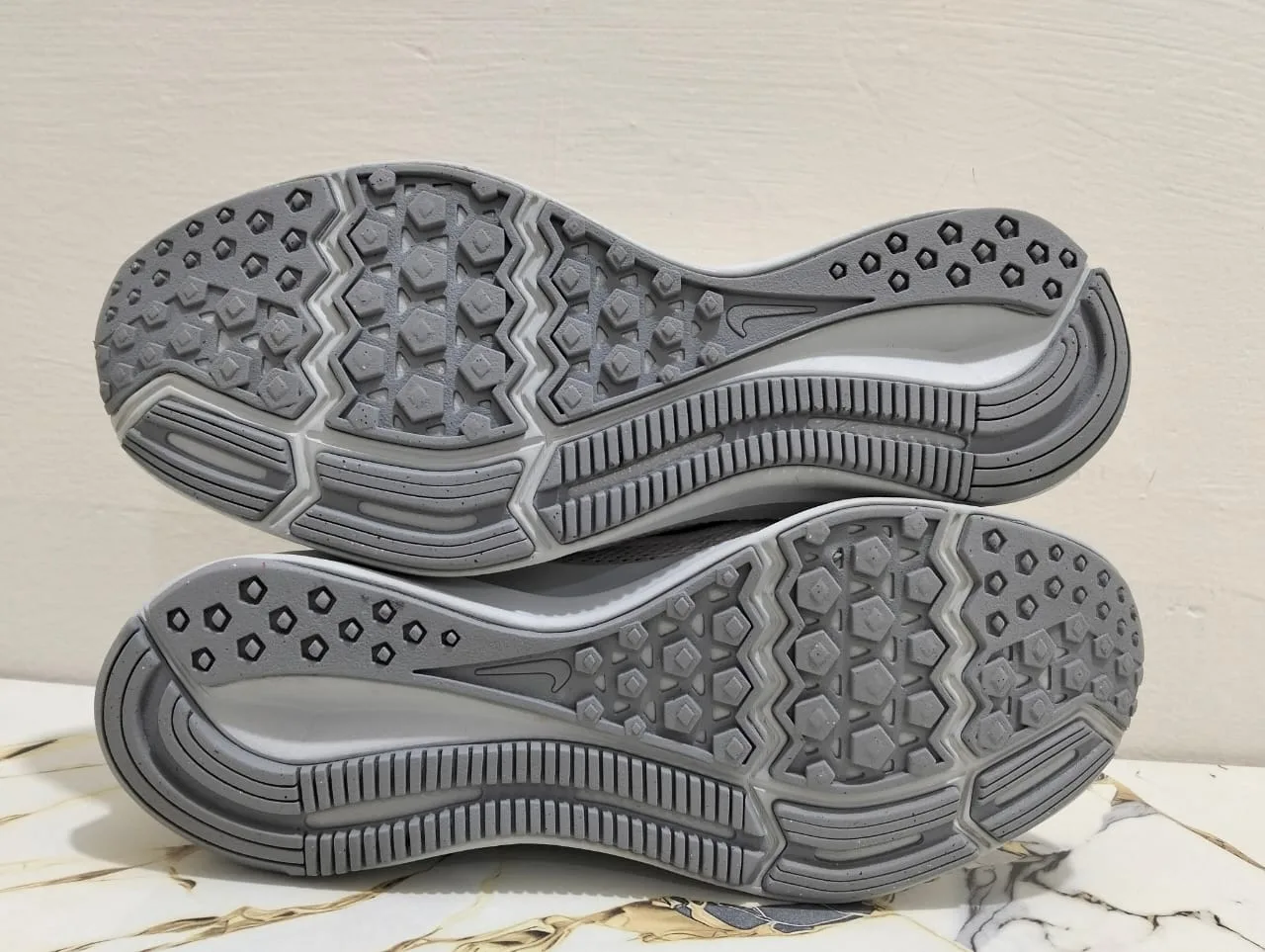 NIKE DOWSHIFTER 9 view 4