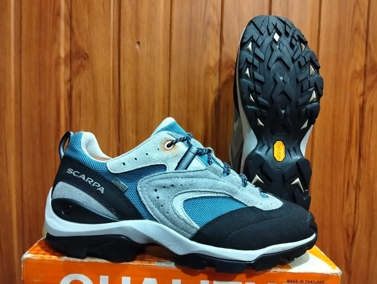 SCARPA WATER PROOF HIKING