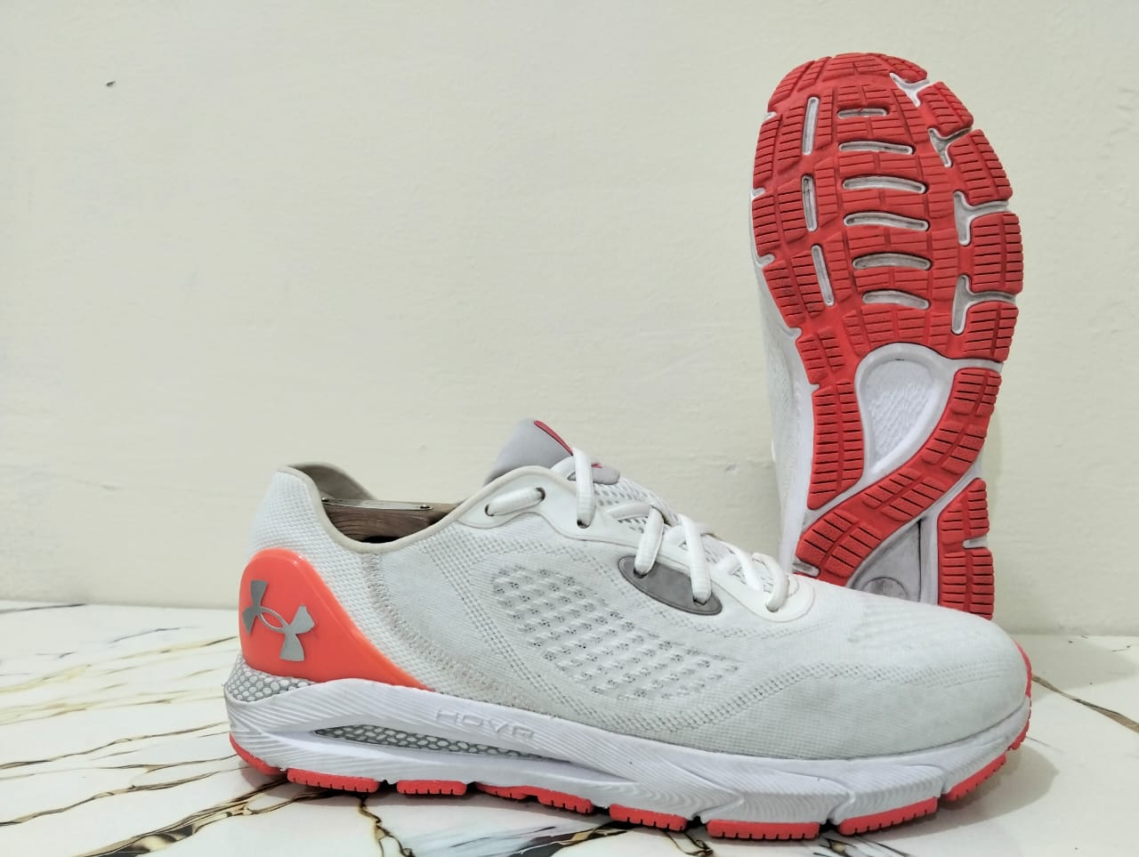 UNDER ARMOUR HOVR SONIC 5