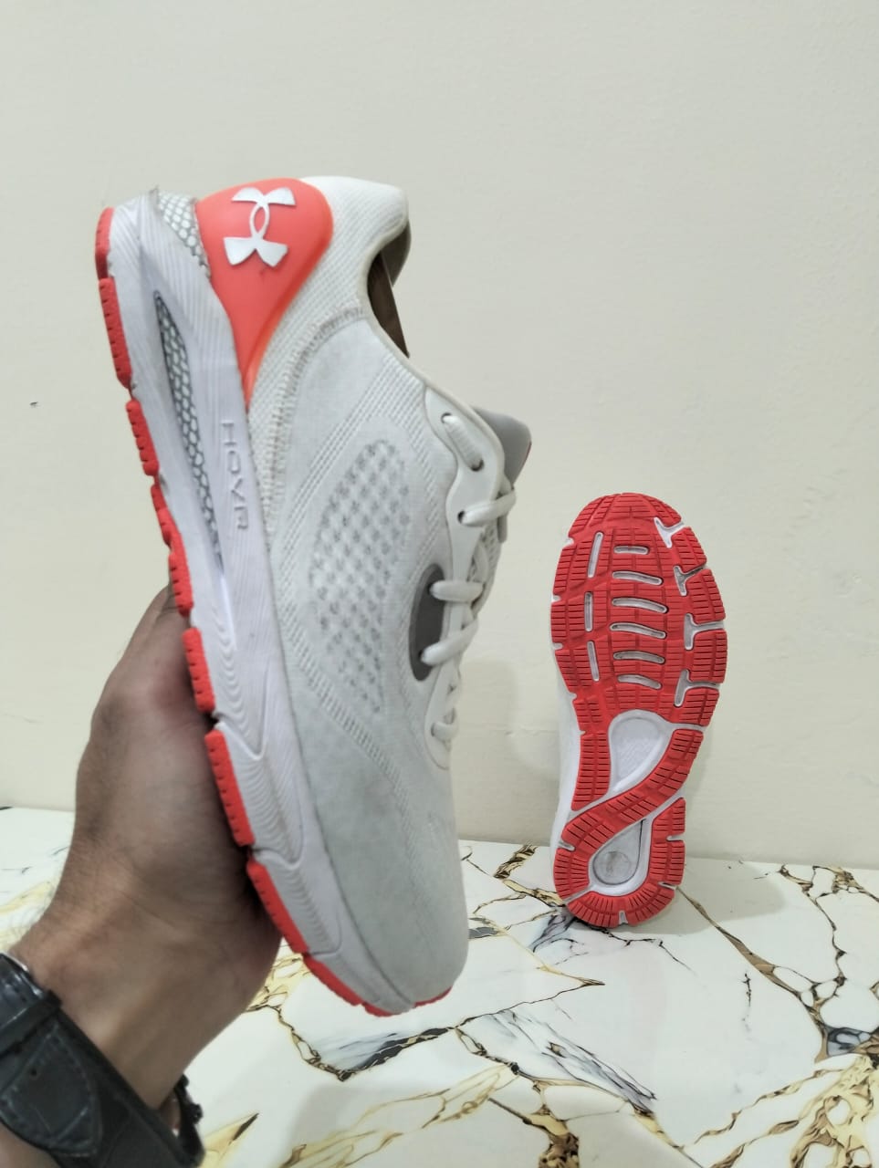 UNDER ARMOUR HOVR SONIC 5 view 4