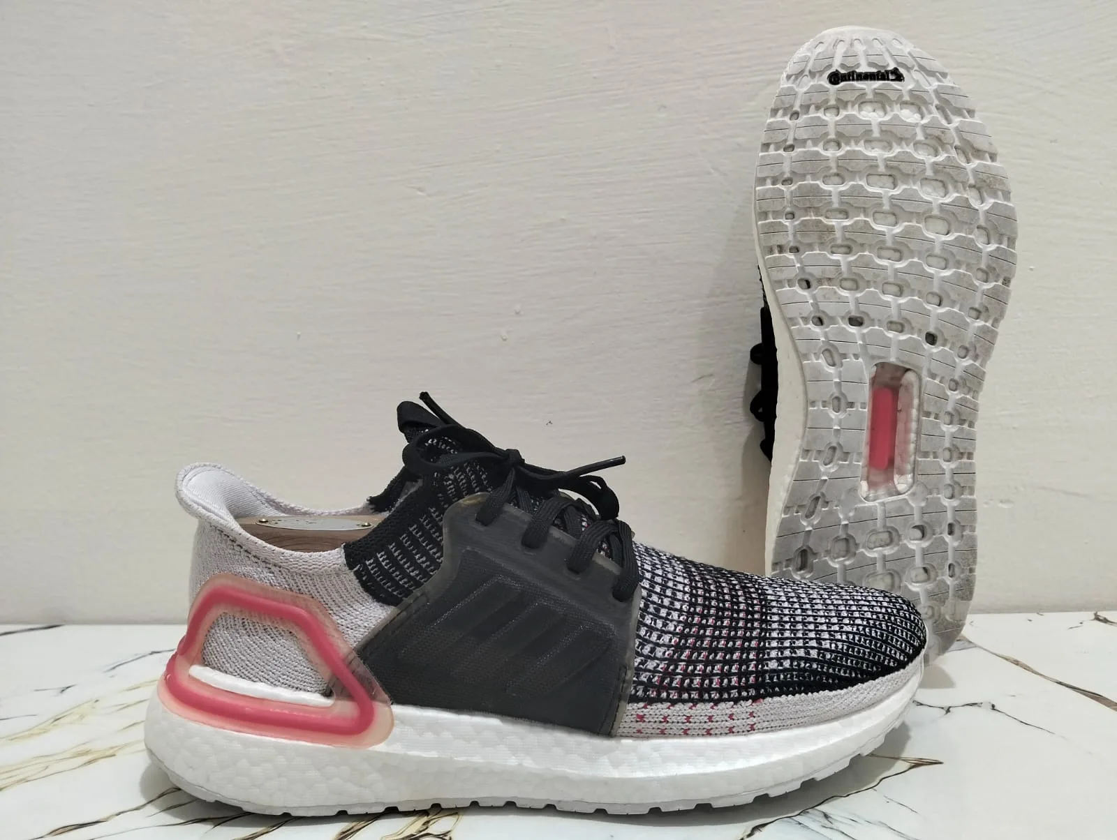 ADIDAS ULTRA BOOST 19