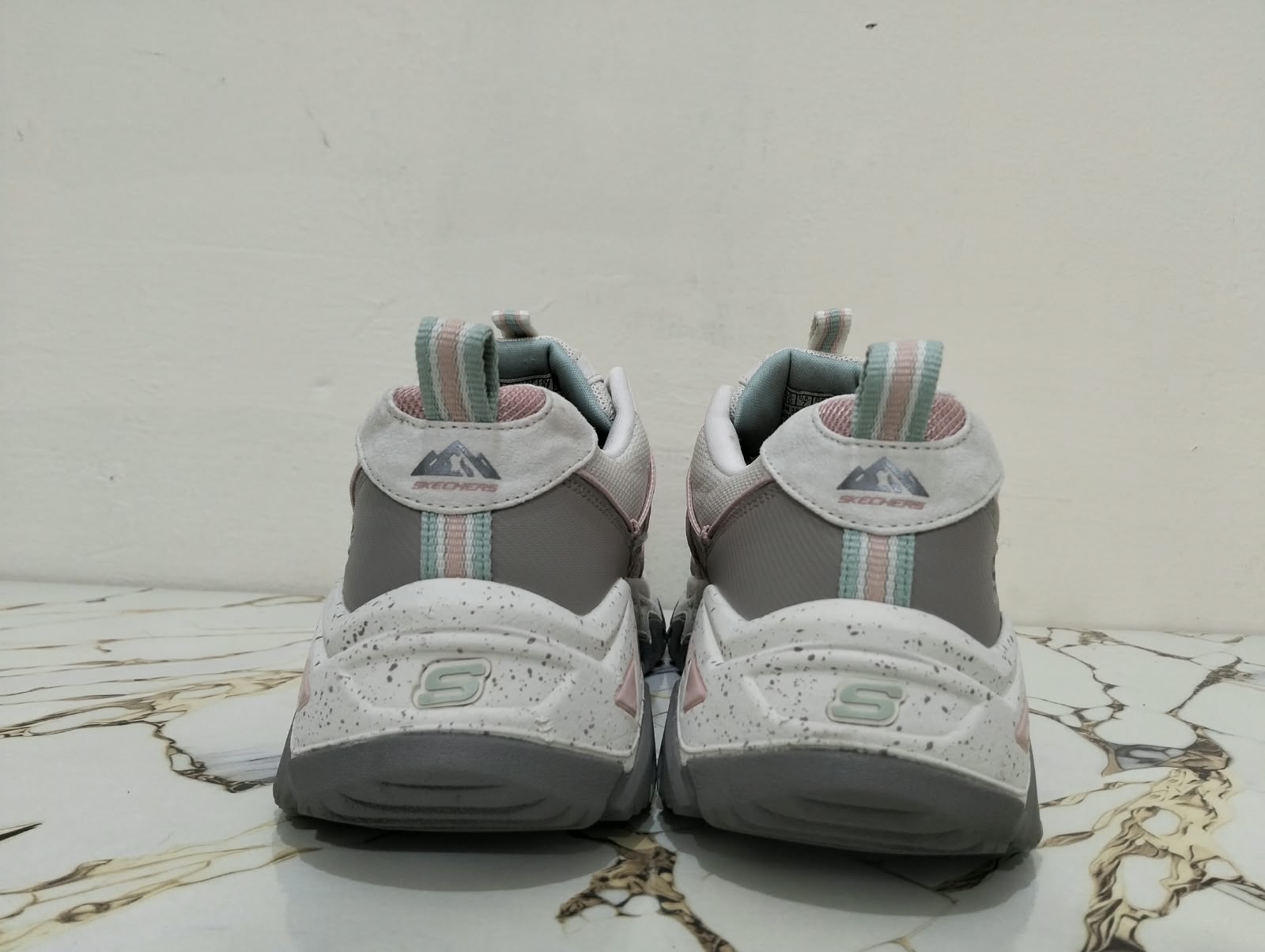 SKECHERS D'LITE HIKER view 5